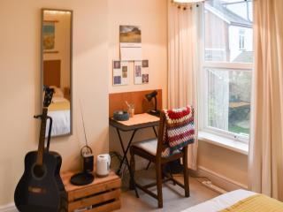 Ratcliffe Cottage - 1