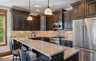 Relaxed Lakeside Getaway Close to Deer Valley Park - 5