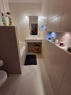 Central Modern Studio - wifi, coffee - 7