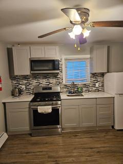 Entire Spacious House in New Jersey - 0