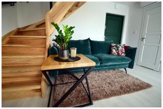 Biała chatka w Krzaczastym Zakątku - 1