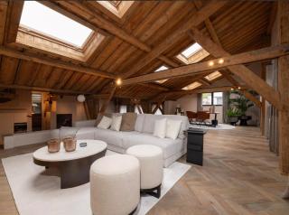 Luxury Designer Penthouse with Roof Terrace - 0