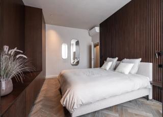 Luxury Designer Penthouse with Roof Terrace - 4