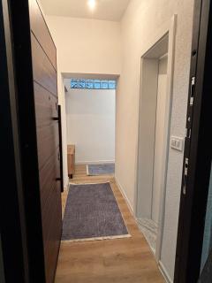 TESLA 132 Apartment 9 - 7