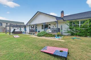 Walk to Lake Texoma Family-Friendly Retreat - Willow Spring - 4