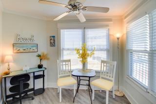Beach & Heated Pool Access! Condo in Port Aransas - 2