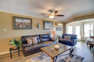 Boardwalk to the Beach! Mustang Island Condo - 5