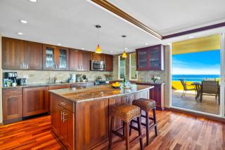 NEW KBM Resorts FREE CAR Maui Kaanapali Villas Renovated Penthouse Near Beach Central AC MKV-A606 - 4