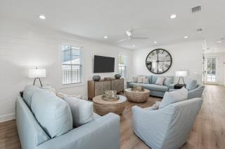 Glimmer! Sleeps 26! 2 Blocks From The Beach! - 7