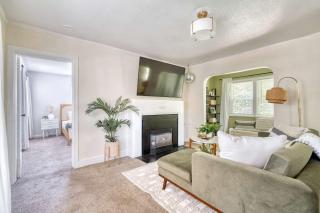 1BR - Walkable SE Retreat - Close to Dining - 4