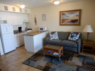 Gorgeous views that stretch forever right from your very own private balcony - 4