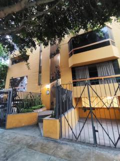 Cómoda y céntrica habitación Larcomar - 2