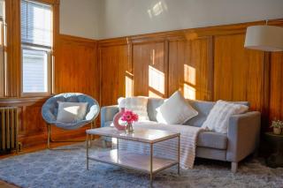 Cozy 4BR2BA Apartment Near Boston and Revere Beach - Revere - 0