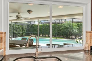 Short Walk to Maple Beach Access I 3/2 w/ Heated Pool - 3