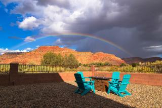 Roaming Red Rock 360 views RV Hook ups Family home - 0