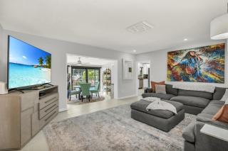 2 Bed Waterfront House I Minutes Away From The Beach - 4