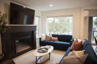 Newly Remodeled Luxury Home With Fireplace In Downtown - 5