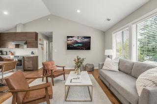 Modern Scandinavian Home, Near PDX and Downtown - 2