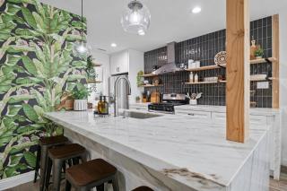 Pool House Retreat near LAX, SoFi & Beach - 6