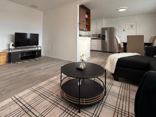 Golden Acres in Calming Caldwell - 7