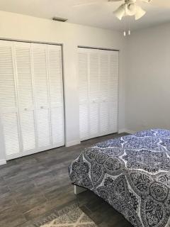 2BD Half Duplex - 15 min away from Beach - 1