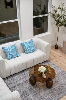 Resort-style Gated Coastal Retreat Pool Tennis - 5