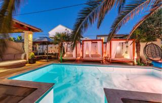 Amazing Apartment In Sukosan - 4