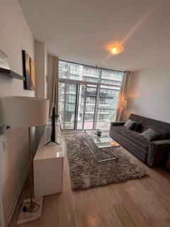 Lakeshore view 1 Bedroom Penthouse - 7