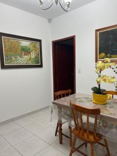 Casa com ar condicionado acomoda ate 12 pessoas pertinho da Praia - 6