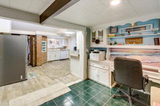 Easy Cleveland Access! Quiet Suburb Stay with Yard - 3