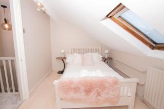 Cosy 4BR house, West Didsbury, bars and restaurants close by, Free Parking, Sleeps 8 - Manchester - 2