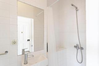 Sunny and historical with river view - 1