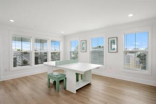 Spacious 8BR with Pool, Game Room - Golf Cart Incl - 5