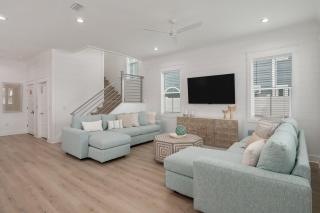 Spacious 8BR with Pool, Game Room - Golf Cart Incl - 2