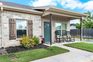 Homestead - Close to Main St & 290 Wine Trail - Fredericksburg - 0