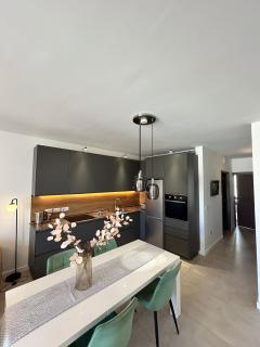 Luxury Private Suite & Room St Julians Central - Shared Apt - 9