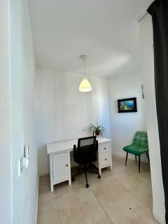 Luxury Private Suite & Room St Julians Central - Shared Apt - 5