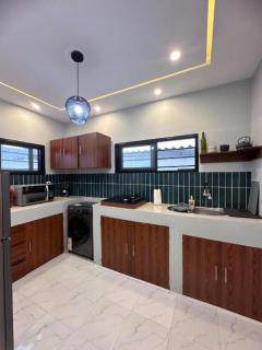 Essien Apartments - 4