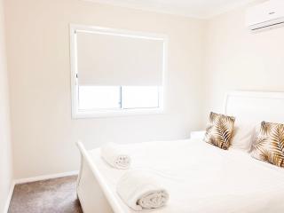 Eliza's Escape 2 Wagga CBD - 6