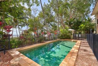 Coral Breeze at Clifton Beach - 7