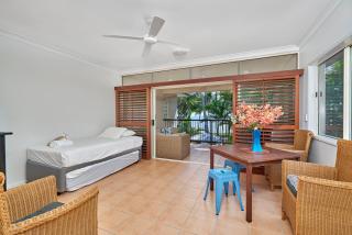 Coral Breeze at Clifton Beach - 4