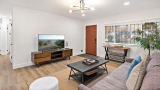 Burbs Royale Capitol Heights - 9