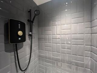 Liverpool Willow House - 4 Bed Close to Anfield Stadium - 4