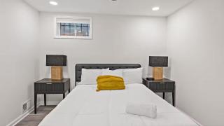 Burbs Royale Capitol Heights - 1