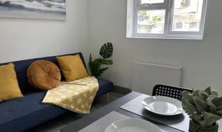 Private Room, Hospital, Train Station Contractors - 5