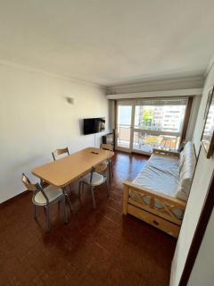 Muy luminoso al frente Opcional cochera - 6