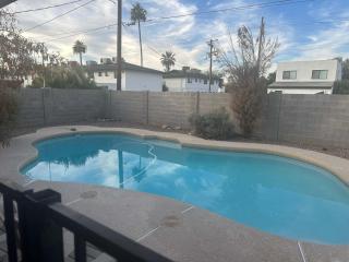 Modern Villa Comphy Stay in Tempe with pool - 2