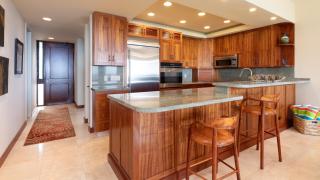 Fun in the Sun House Ocean Front Walk to Private Beach Club Bikes - 8