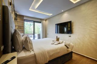 Luxurious duplex with a private pool - 3