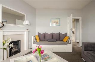 Cumbrae View Apartment Largs - 2